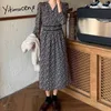 Yitimuceng Vintage imprimé fleuri robes femmes mode taille haute Boho Maxi robe à manches longues vert noir robe d'été printemps 210601