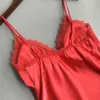 Pigiama XXL per le donne Lingerie sexy Estate Raso di seta Indumenti da notte Scollo a V Cinghia per spaghetti Pizzo Pigiama da notte Pijama Liquidazione 210831