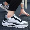 Moda Primavera Ao Ar Livre Lawn Fall Running Shoes Respirável e Leve Sapatilhas Esportivas Para Homens Treinadores das Mulheres Grande Tamanho 38-45