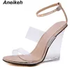 Aneikeh 2022 Classic PVC Sandaler Kvinnor Transparent Heel Wedges High Heels Skor Rund Toe Summer Buckle Strap Svart Champagne 40 Y220209