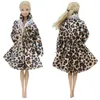 Hele handgemaakte hoge kwaliteit pop jas jurk bont voor Amerikaans meisje winterkleding luipaard outfit kleding accessoires kinderen Toy2131317