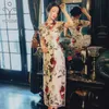 YOSIMI broderie florale élégante à manches courtes mi-mollet femmes robe améliorée Cheongsam femme Vintage Vestidos De Fiesta 210604