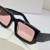 Óculos de sol clássicos de mulheres para Mentriacle decorado grandes espelho pernas Mens moda férias viagens óculos spr 06ys Proteção de olho retro com caixa original