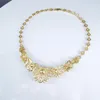 Collier de boucles d'oreilles 2021 Fashion Retro Shell Pearls avec fleur zircon Golden Ored Ored Set, mariage Bride Banquet Robe Dîner bijoux