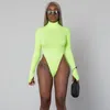 Manga comprida Alto pescoço Neon Bodycon Sexy Christmas Bodysuit Outono Inverno Mulheres Moda Casual Slim Fit Body 210522