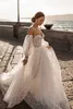 Katherine Joyce 2021 A Line Bröllopsklänningar Brudklänningar Plus Storlek Baklösa Crystal Applique Pärlor Vestios De Novia