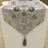 자랑스런 장미 럭셔리 테이블 러너 Coth 유럽 자카드 침대 플래그 패션 가정 장식품 210628