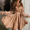 plus größe satin minikleid