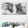 Wall Art Canvas Animal Painting in bianco e nero che corre immagine di cavallo Home Decor per soggiorno senza cornice