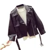 Frühling Herbst Mode Faux Leder Jacke Frauen Revers Kragen Casual Moto Bike Mantel Lose Zipper Outwear Mit Gürtel 210430