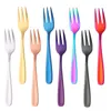 Färgglada rostfritt stål gaffel frukt efterrätt kaka gaffel färgstarka porslin restaurang kök mat gafflar blå guld regnbåge färg rrd11689