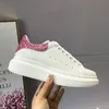 Klassiska kvinnor Lady New White Platform Shoes Populära ins ig -älskare unisex skor sneaker min drottning mq3000