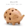 Nordic Arts and Crafts Studio Decoration Children's Penholder Solid Wood Carving Hedgehog Decoration Small Gift 210318