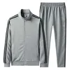 Heren Sets Polyester Sweatshirt Sporting Katoen Gyms Springjas + Broek Casual Heren Trainingspakken Sportkleding Fitness Ropa Hombre 211006