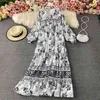 Seaside Beach Loose Holiday Style Maxi Vestidos Kvinna Rund Neck Puff Sleeve Retro Etnisk Utskrift Klänning GK409 210506