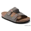 Birk arizona mayari gizeh gata sommar män kvinnor rosa lägenheter sandaler kork tofflor unisex sandy beah casual skor tryck blandad storlek 34-45