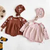 生まれた男の子の女の子刺繍ジャンプスーツ服秋冬の赤ちゃんのロンパースニット長袖の子供210429