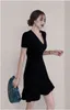 ビンテージブラック半袖フリル人魚のドレス夏のエレガントなVネックオフィスオールスリムパーティードレスvestidos 210518