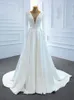 2021 Pärlor Långärmad bröllopsklänningar Prinsessan A-Line Satin Boat Neck Corset Back Boho Gowns Bridal Dress Beach Plus Storlek