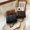 NXY Torebka Małe Czarny PU Skórzane Crossbody Torba Dla Kobiet Winter Branded Chain Designer Ramię S Trend Ręcznie 0214