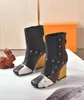 Botas con remaches Mujer Cremallera de piel de vaca Hebilla de metal Zapato de diseño Botines Señora de cuero Tacones altos Moda Otoño invierno Zapatos de mujer de tacón grueso