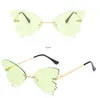 Lunettes de soleil œil de chat papillon irrégulières sans bords pour femmes, en alliage élégant, nuances surdimensionnées, vente en gros