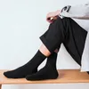 Men's Socks Solid Color Black White Gray Blue Coffee Long Socks for Men Male High Quality Cotton Knitted Breathable Crew Socks X0710