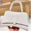 2022 luxury designer ladies hourglass bag shoulder messenger high quality handbag fashion retro dinner with box