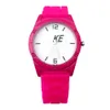 Montres-bracelets de marque de mode femmes hommes unisexe bracelet en Silicone Quartz avec Logo horloge N05