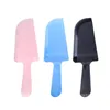 Födelsedagstårta Cutter Disposable Dessert Cutter Kniv Plastporslin för bröllopsfödelsedagsfestkaka Verktyg T2i52739