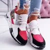 2021 Nowe Kobiety Przypadkowe Buty Oddychające Damskie Trampki Lampart Drukuj Faux Fur Sneakers Lace-Up Platformy Buty sportowe Kobiety