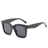 Schwarz klarer übergroßer quadratischer Sonnenbrille Frauen Gradient Sommer Stil Klassische Sonnenbrille Weibliche groß