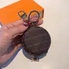 Mężczyźni Kobiety Designer Keychain Skórzany Etui Etue Key Pierścionki Prestiżowe Torby Wisiorek Moda Breloki Key Key Chains Torebtes Akcesoria List