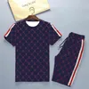 Moda para hombre Chándales Camisetas de verano + Pantalones cortos Conjuntos de ropa con letras Casual Streetwear Trajes de tendencia Hombres Camisetas transpirables Pantalones 4 colores