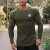 Muscleguys marca moda ropa Color sólido manga larga Slim Fit camiseta hombres algodón Casual camiseta Streetwear Gyms camisetas 220212