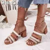 Kvinnor Sommar Högklackat Sandaler Skor Kvinna Öppet Toe Korsbundet Lace Up Sandals Roman Ladies Skor Y0721