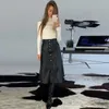 PU Läder Rivets Knappar Midi Skirt Kvinnor Högt midja Casual Elegant Fashion Slim Höst Vinter Varm 220312