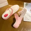 Klasik Yaz 2021 Erkek Bayan Boyutu 36-40 Çapraz Sınır Sandalet Bayanlar Kore Casual Sevimli Delik Ayakkabı Moda Plaj Terlik Kod: 30NK-2120