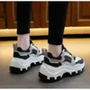 Kvinnors Vulkanisera Skor Chunky Sneakers Mode Andningsbar Tjock Bottom Platform Casual Running Sko för Kvinna Kvinna 2020 Y0907