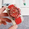 Classic Women Watch Brand Gummi Mode Casual Klockor 40mm Lady Dress Armbandsur Montres de Luxe Pour Femmes