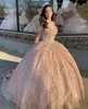 Luxury Blush Pink Quinceanera Klänningar Sparkly Beaded Sequins Lace-up Corset Puffy Skirt Princess Debutante Dress i 15 år Rose Gold