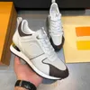 Designer RUN AWAY Sneakers Herr Fritidsskor Kalvläderskor Dam Sneaker Mesh Color Trainers Retro Splicing Mode Sko Med Box