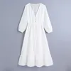 Vintage jurk vrouwen witte cutwork borduurwerk ruche midi vrouw zomer verstelbare trekkoord taille party vestidos 210430