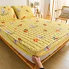 Kussen / decoratief kussen Oimg Thicken Gewatteerde Matras Cover King Queen Bed Installeerde blad Anti-bacteriën Topper Air-permeable Pad