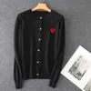 Pareja de moda suéter de Cachemira de manga larga cárdigan Casual bordado amor-corazón para hombre mujer 210907