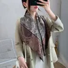 9090 أزياء مصمم الأزياء الأوشحة لفات للنساء فولارد en soie square headscarf shawl شال يلف كاتم الصوت pareo bandanna femal3518585