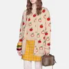 甘い編み物のファッション秋冬のための女性のセーター小さな新鮮なアップルジャカードアプリコットプルオーバーセーター