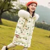 Zimowa kurtka poliestrowa dla dziewczyny w wersji koreańskiej zagęścić biała kaczka w dół futra wymienne futro casual odzież dla dzieci 211203