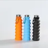 Piega l'attrezzatura per l'idratazione in silicone Bottiglie d'acqua Sport 550ML Tazze per bevande flessibili per esterni Bottiglie per ciclismo Tazza da viaggio con fibbia per alpinismo 4 colori