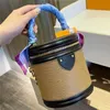 Сумки для плеч Сумка Crossbody сумка для кошельки кошелек Tote Сцепление бочкообразное ведро молнии блокировки буквы одной ручкой рюкзак талии dot заклепки женщины роскошный дизайнерская сумка